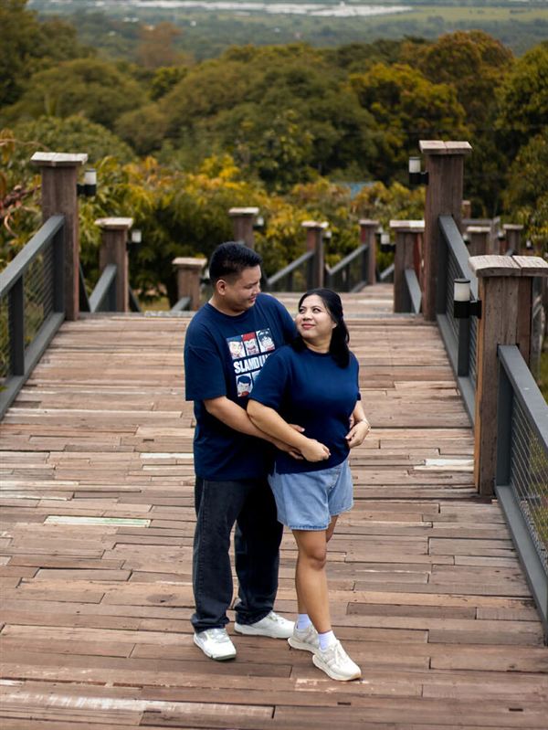 Darelle and Jennifer prenup photo 12